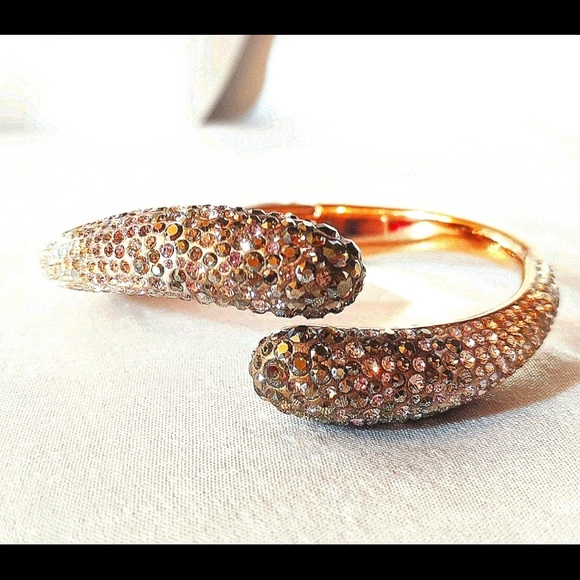 SOLD!!!Swarovski ombre bracelet - Picture 11 of 15